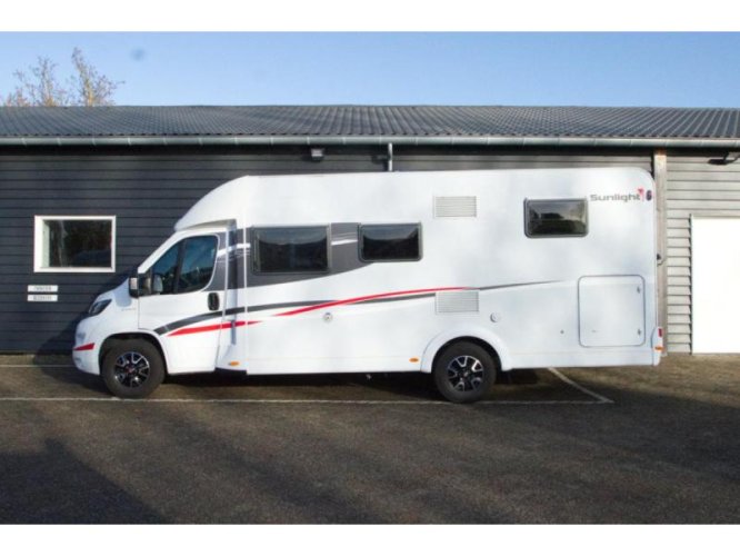 Sunlight T67 voor 5 personen 