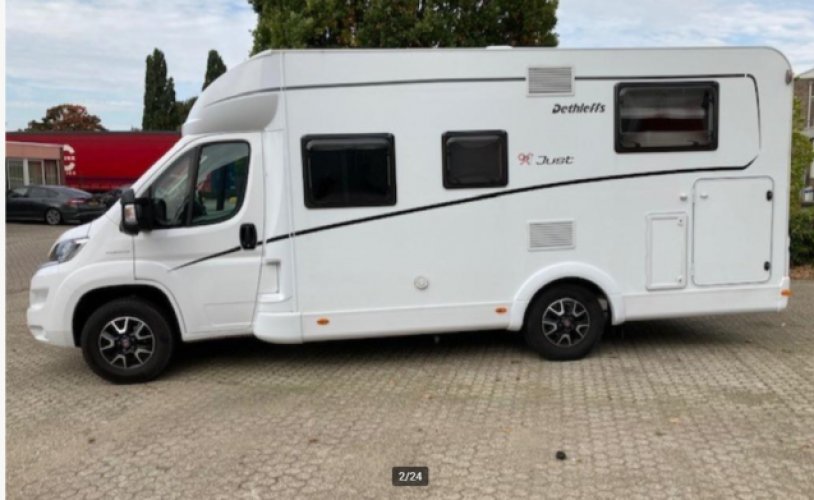 Dethleffs 4 pers. Rent a Dethleffs motorhome in Papekop? From € 109 pd - Goboony photo: 1