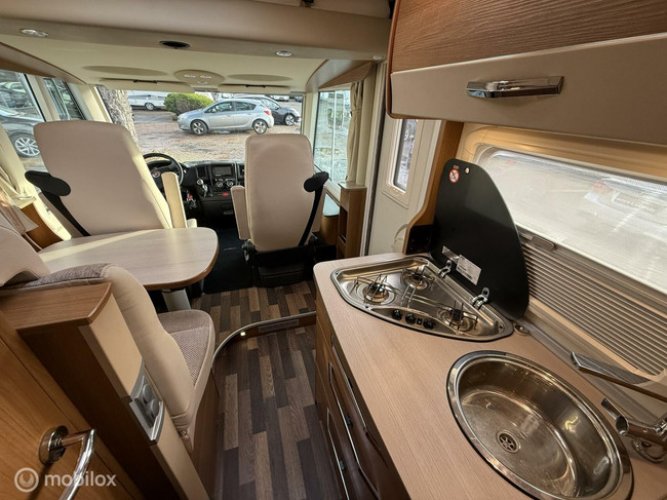 Knaus van i650 Meg platinum selection met gunstige km stand foto: 7