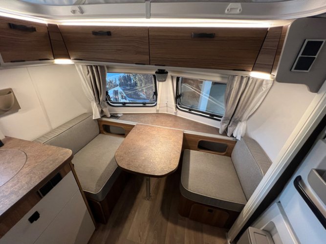 Eriba Touring Pan Familia 310 Legend VAST BED INCLUSIEF STALLING foto: 6