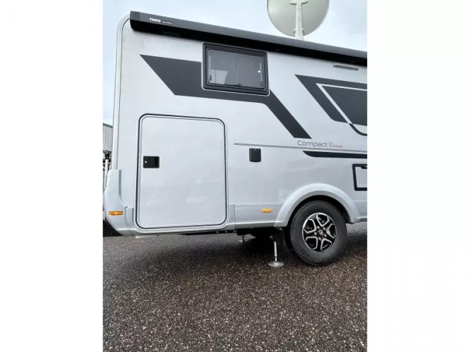 Adria Compact Supreme DL Airco Levelsyst Leer  foto: 6