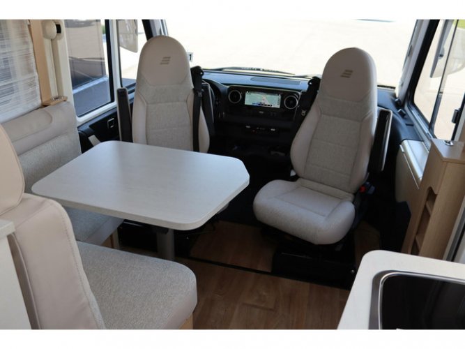 Hymer BMC-I 580 170pk Automaat | SLC AL-KO Chassis | Hefbed | Lengtebedden | Uit voorraad leverbaar | foto: 7