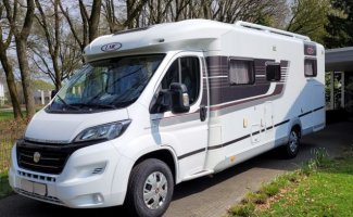 LMC 3 pers. LMC rent a camper in Borne? From € 99 pd - Goboony