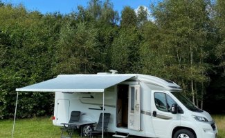 Hymer 3 pers. Rent a Hymer motorhome in Bovensmilde? From € 87 pd - Goboony