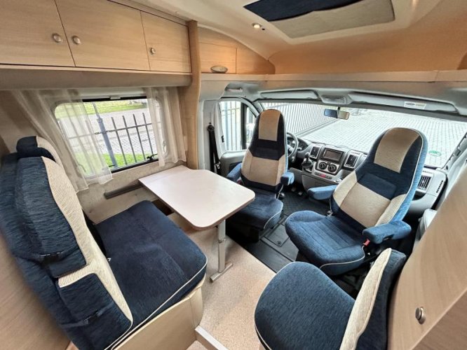 Adria Compact 590 SP vastbed/6-m/compact/2008  foto: 10