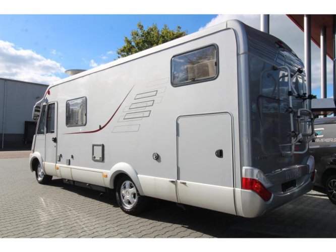 Hymer B 674 SL Enkele bedden + Hefbed 