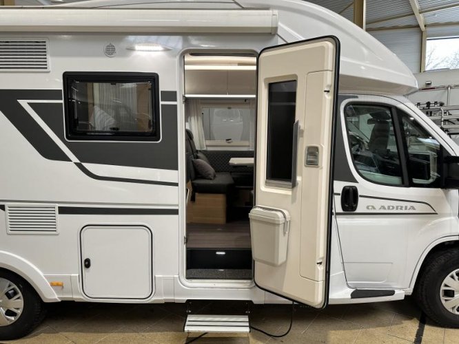 Adria Coral Axess 600 sl enkele bedden | TOP  foto: 6