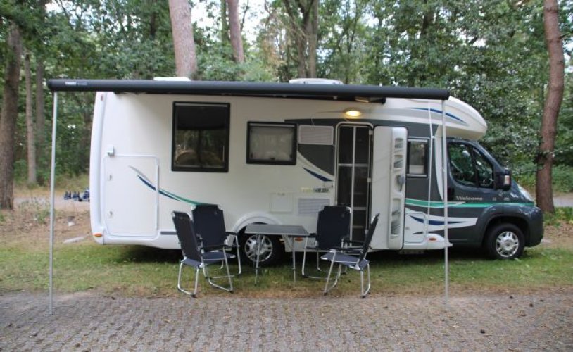 Chausson 4 pers. Rent a Chausson camper in Heelsum? From € 120 pd - Goboony photo: 1