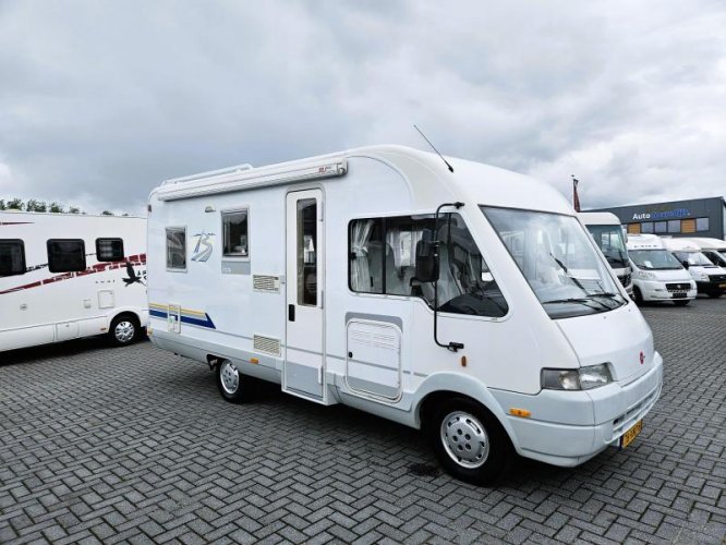 Bürstner I574 vastbed/hefbed/6.20m/2000 