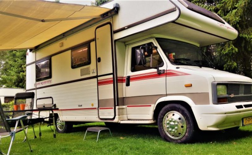 Fiat 4 pers. Louer un camping-car Fiat à Utrecht ? À partir de 96 € pj - Goboony photo : 0