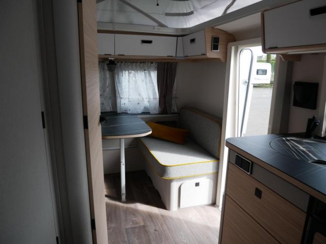 Eriba Touring 530 NU MET GRATIS MOVER.  foto: 12