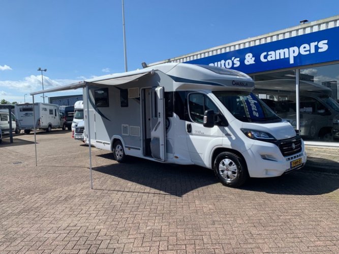 Chausson 718 Xlb Titanium 2x Airco Queensbed Zonnepaneel 56.442km 2017 foto: 6