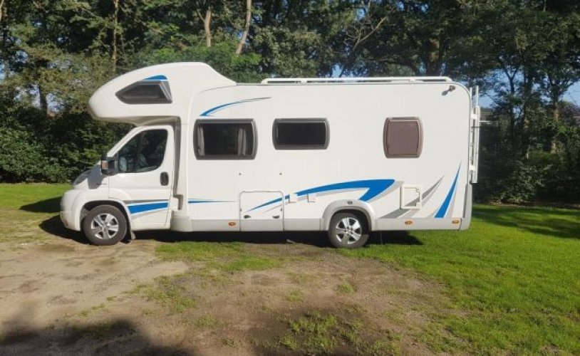 Other 4 pers. Chateau-Cristall camper huren in Putten? Vanaf € 81 p.d. - Goboony foto: 1