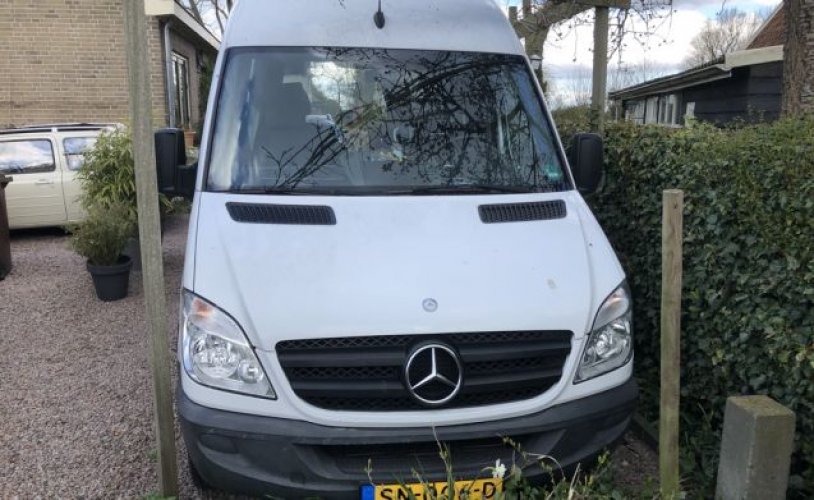 Mercedes Benz 2 pers. ¿Alquilar una caravana Mercedes-Benz en Ámsterdam? Desde 85€ pd - Goboony foto: 1