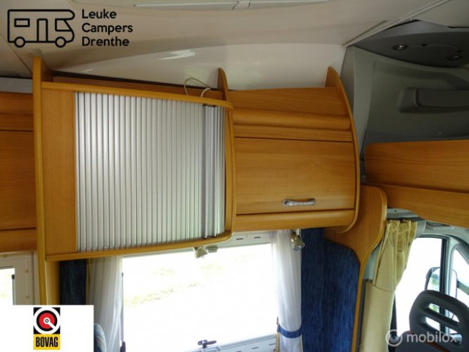 Chausson Welcome 18, unieke camper een xl alkoof en garage,top-indeling! foto: 13