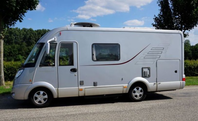 Hymer 4 pers. Rent a Hymer motorhome in Delfzijl? From € 85 pd - Goboony photo: 0