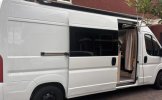 Peugeot 2 pers. Rent a Peugeot camper in Venlo? From € 109 pd - Goboony photo: 3