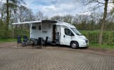 Laika 3 pers. Rent a Laika camper in Drunen? From € 109 pd - Goboony photo: 4