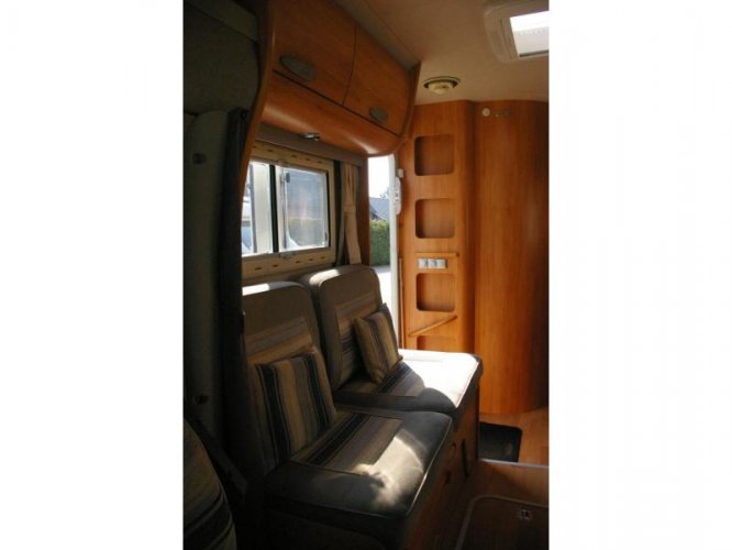 Adria Coral S 680 SP Dwarsbed, XXL Garage  foto: 9