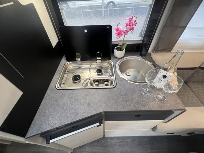 Chausson Titanium Premium 788 AUTOMAAT QUEENSBED+HEFBED  foto: 7