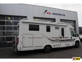 Adria Matrix Plus 670 SC Queensbed