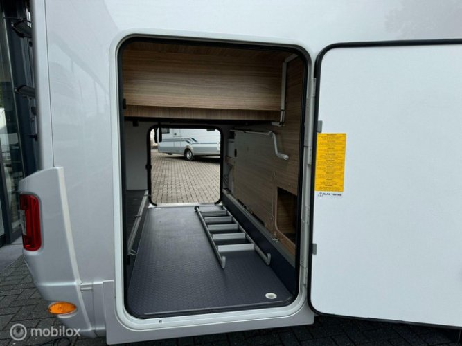 Adria Matrix 670SC Platinum Queensbed Hefbed 2X Airco Zonnepaneel foto: 23