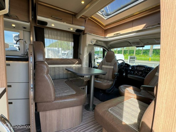 Carthago Malibu T460 Maxi Automaat Enkele Bedden Hefbed XXL Garage foto: 6