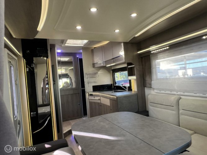 Chausson Titanium 640 xxl paviljoenbed en automaat foto: 7