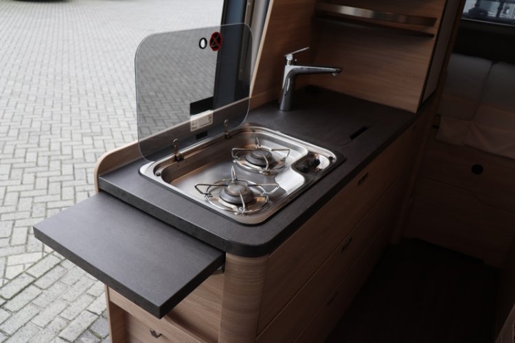 Compacte camperbus Boxstar Street 600 uit de stal van Knaus compact 5.99 m dwarsbed Fiat 140 pk (47  foto: 29