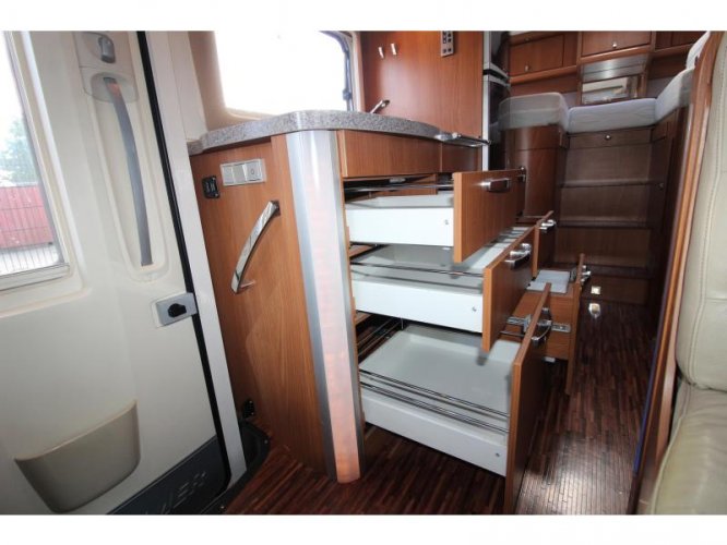 Hymer B 674 SL Enkele bedden + Hefbed  foto: 12