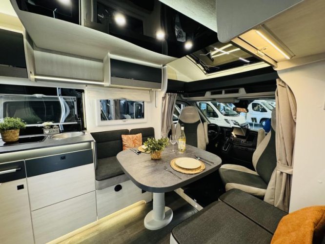 Chausson Titanium Ultimate 788 Automaat Queensbed Hefbed  foto: 13