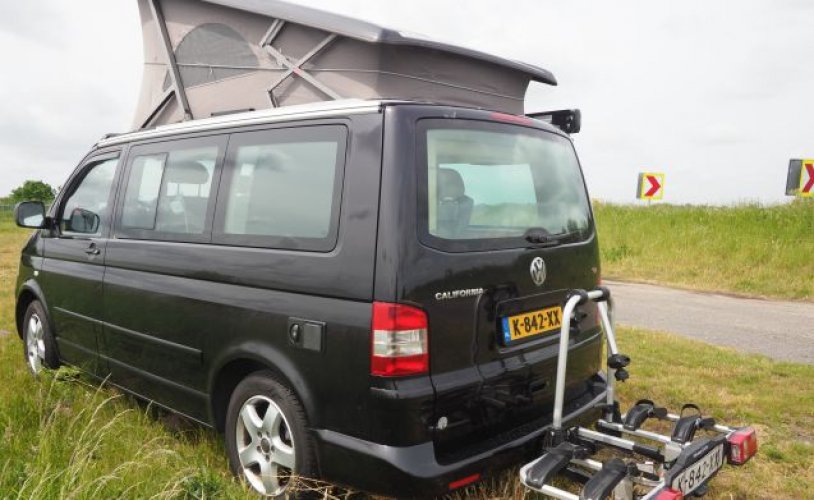 Volkswagen 4 pers. Rent a Volkswagen camper in Amsterdam? From € 90 pd - Goboony photo: 1