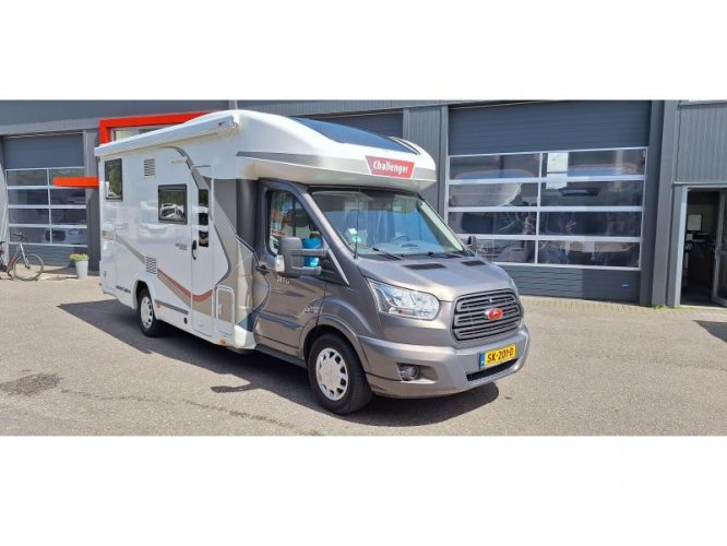 Challenger Genesis 287 GA 2 enkele bedden, 170pk  foto: 0