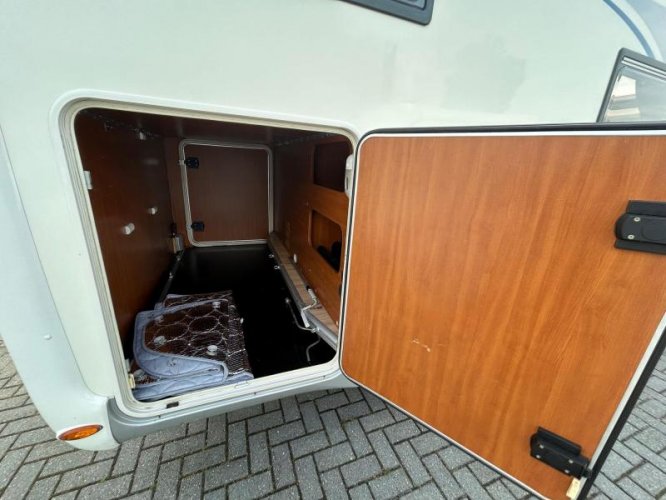 Chausson Welcome 95 enkele-bedden/2009/Airco  foto: 5
