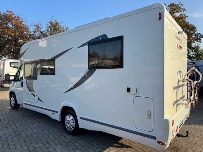 Chausson Flash 718 EB Queensbed Hefbed 