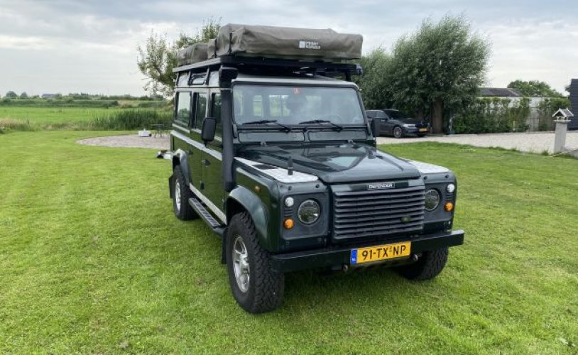 Land Rover 4 pers. Land Rover camper huren in Weesp? Vanaf € 125 p.d. - Goboony