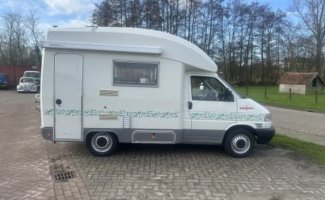 Volkswagen 3 pers. Vous souhaitez louer un camping-car Volkswagen à Twijslerheide ? À partir de 61 € par personne - Goboony