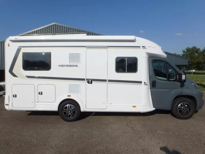 Weinsberg CaraSuite 650 MF 5 Zitplaatsen 8700KM 