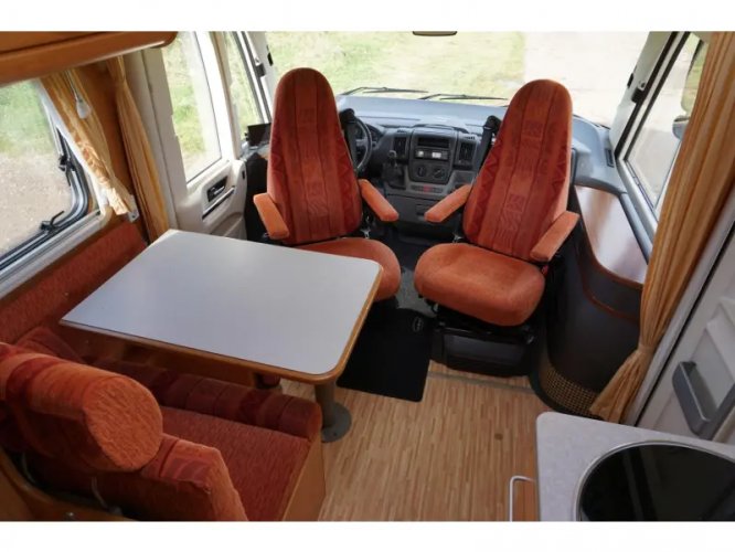 Hymer B574 CL  foto: 13