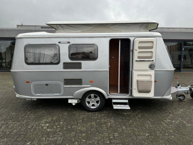 Eriba Touring Troll 530 GT SILVER INCLUSIEF STALLING