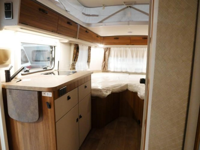 Eriba Touring 642 NU MET GRATIS MOVER.  foto: 6