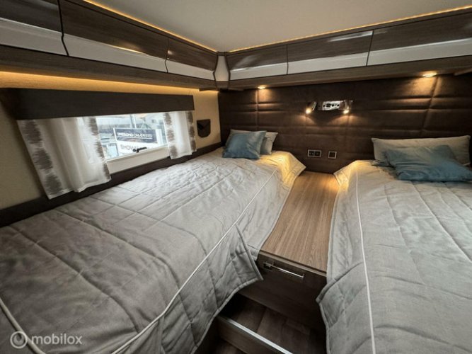 Kabe Travel Master Crown 760LGB Automaat Enkele Bedden Hefbed 2X Airco Levelsysteem foto: 14