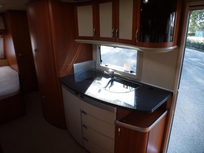 Hobby Prestige 650 UMFE inclusief voortent  foto: 11