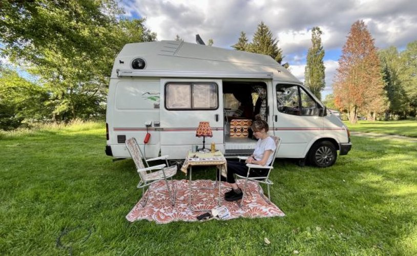 Ford 2 pers. Louer un camping-car Ford à Ouderkerk aan de Amstel ? A partir de 73€/j - Goboony photo : 0