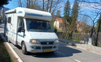 Adria Mobil 3 pers. Adria Mobil camper huren in Echt? Vanaf € 78 p.d. - Goboony