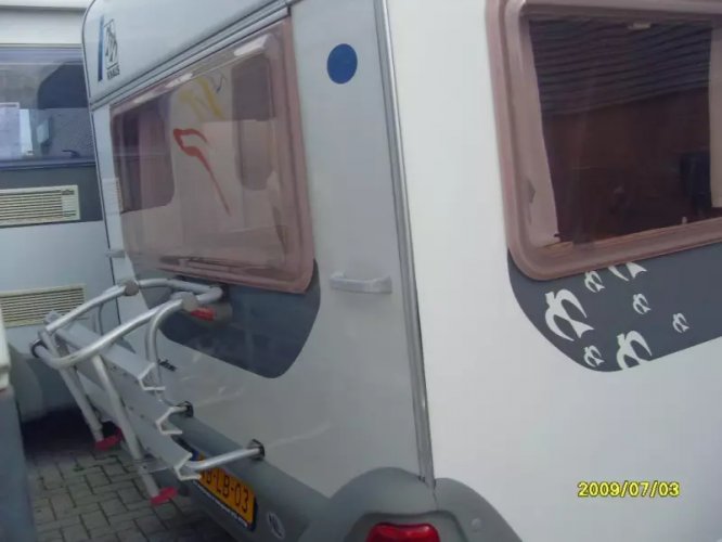 Knaus Eurostar 550 6 persoons caravan  foto: 1