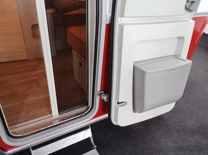 Eriba Touring 530 Tango Red CARAVAN DEALS