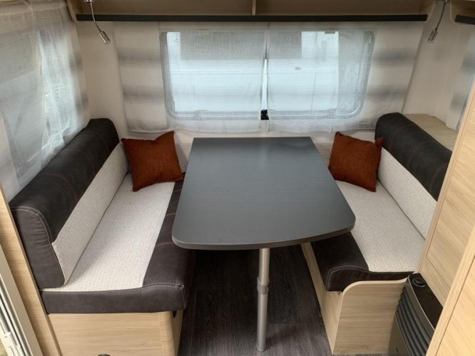 Caravelair Antares Titanium 450 cass.luifel en fietsendr.  foto: 5