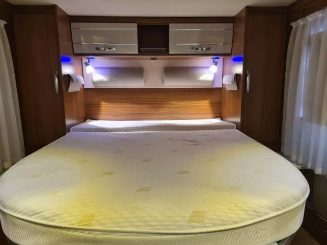 Hymer Tramp 698 Silverline Queensbed  foto: 14