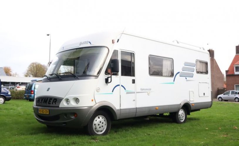 Hymer 5 pers. Rent a Hymer motorhome in Kraggenburg? From € 80 pd - Goboony photo: 1